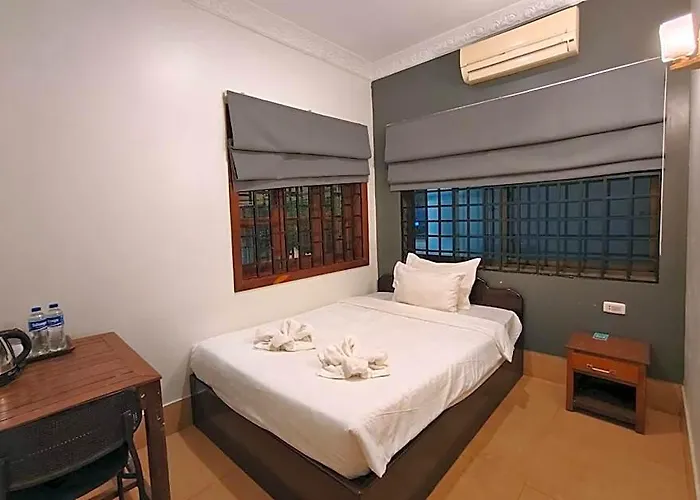 Hotel Archaic House 2*