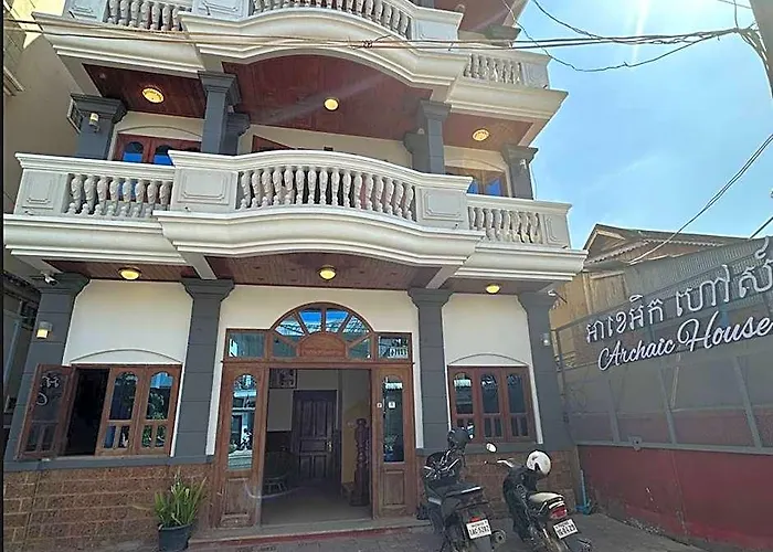 Archaic House