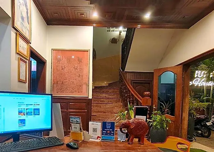 Archaic House Hotel
